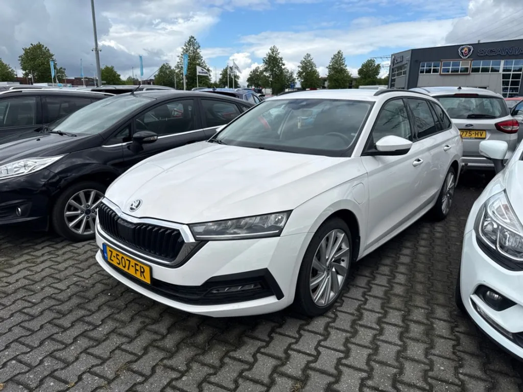 Škoda Octavia (2021) — foto 1