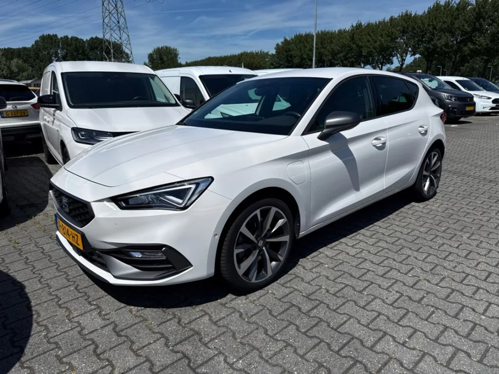 SEAT Leon (2021) — foto 1