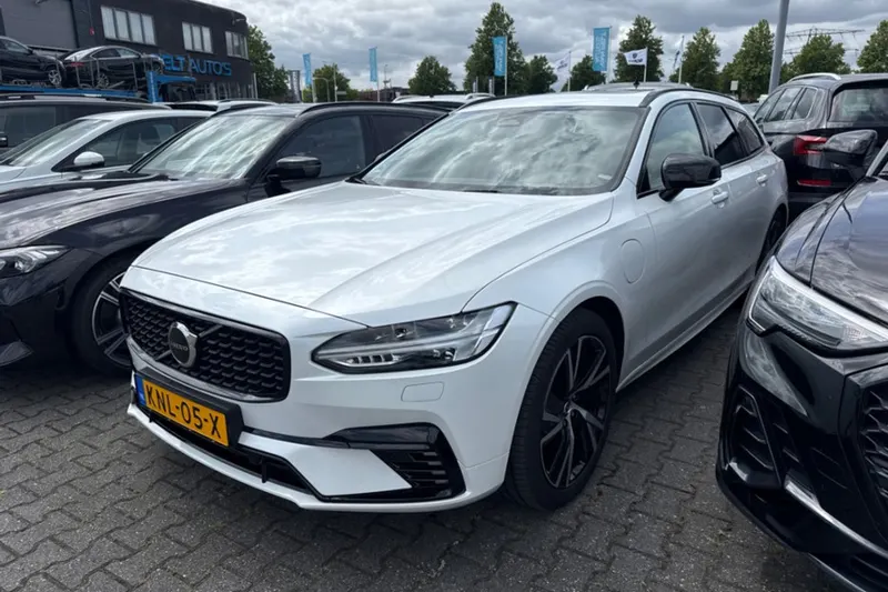 Volvo V90 (2021)