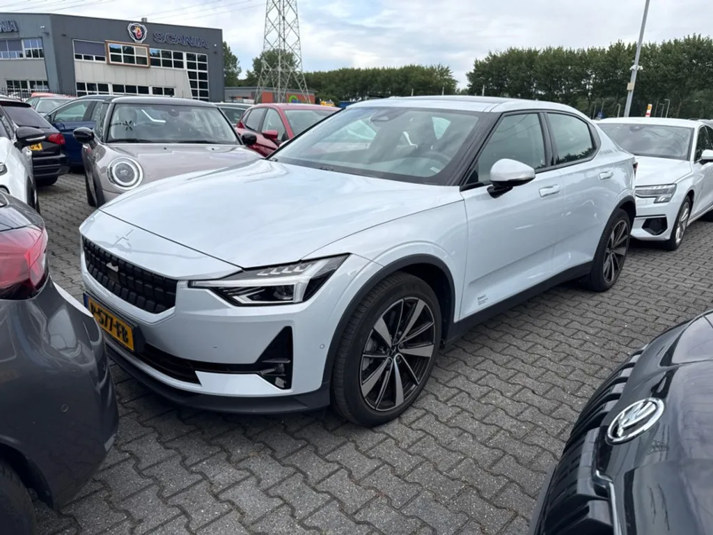 Polestar 2 (2022) — foto 1