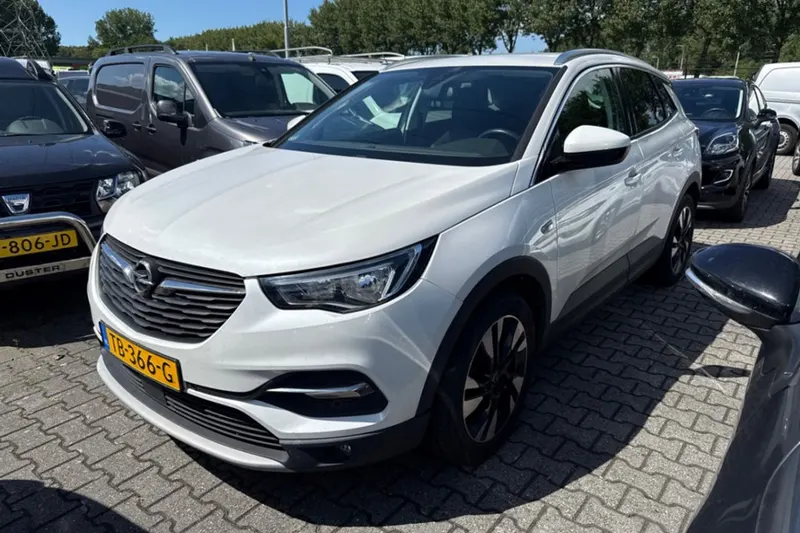 Opel Grandland X (2018)