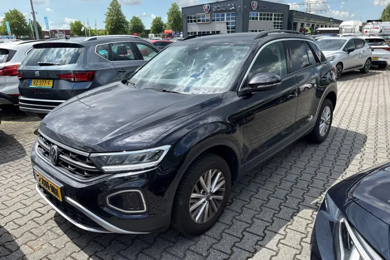 Volkswagen T-Roc (2022)