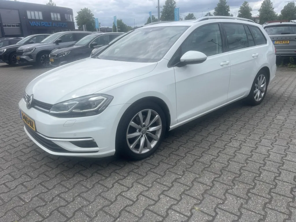 Volkswagen Golf (2017) — foto 1