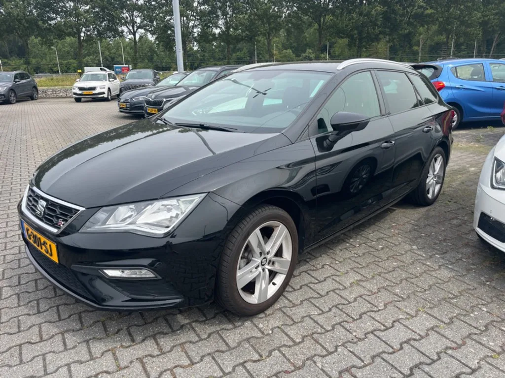 SEAT Leon (2019) — foto 1