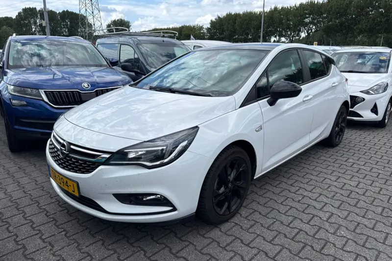 Opel Astra (2018)