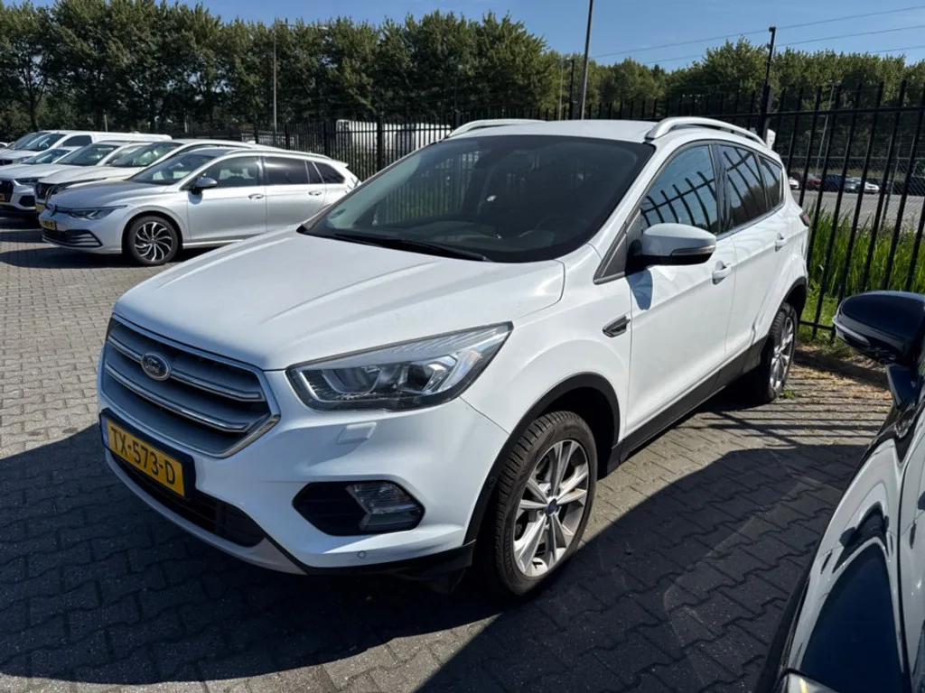 Ford Kuga (2017) — foto 1