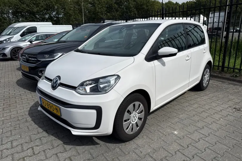 Volkswagen Up! (2017)