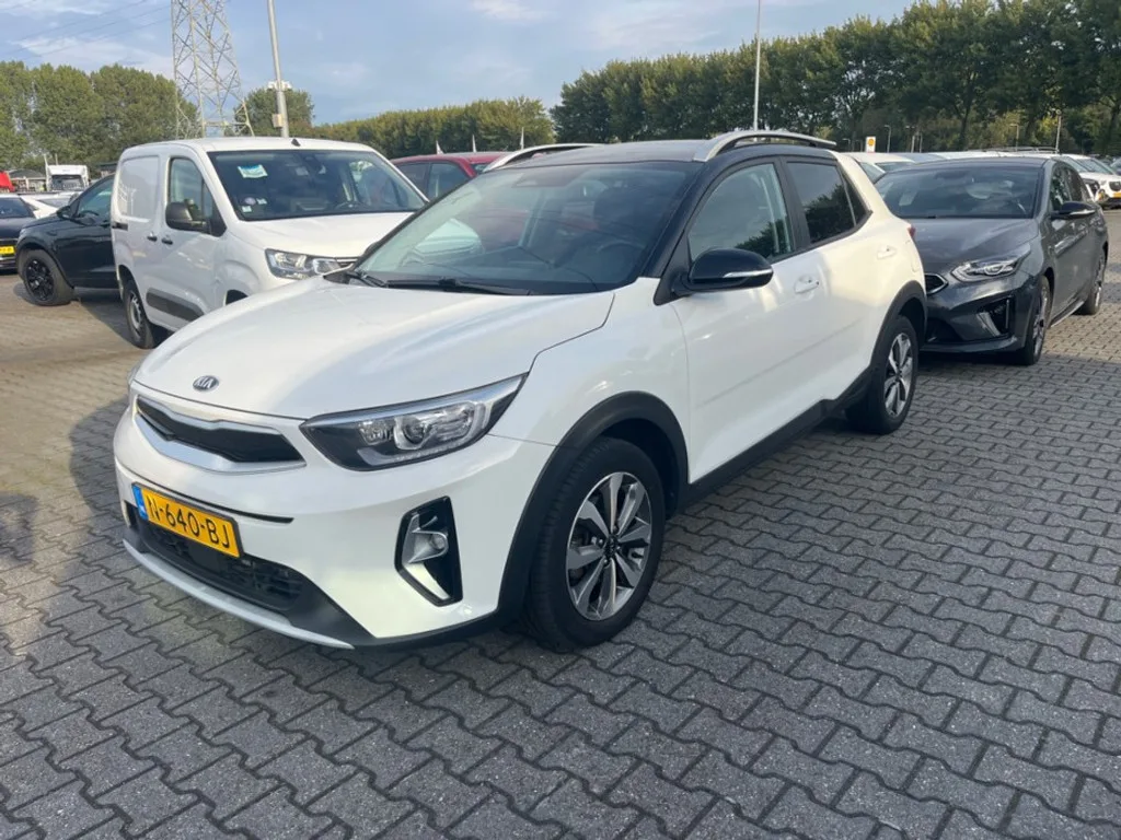 Kia Stonic (2021) — foto 1