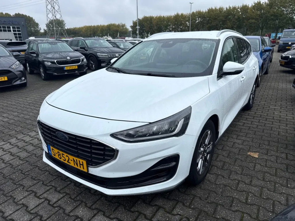 Ford Focus (2023) — foto 1