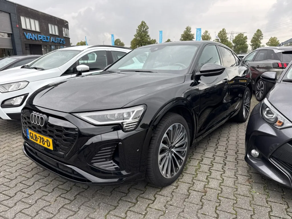 Audi Q8 (2024) — foto 1