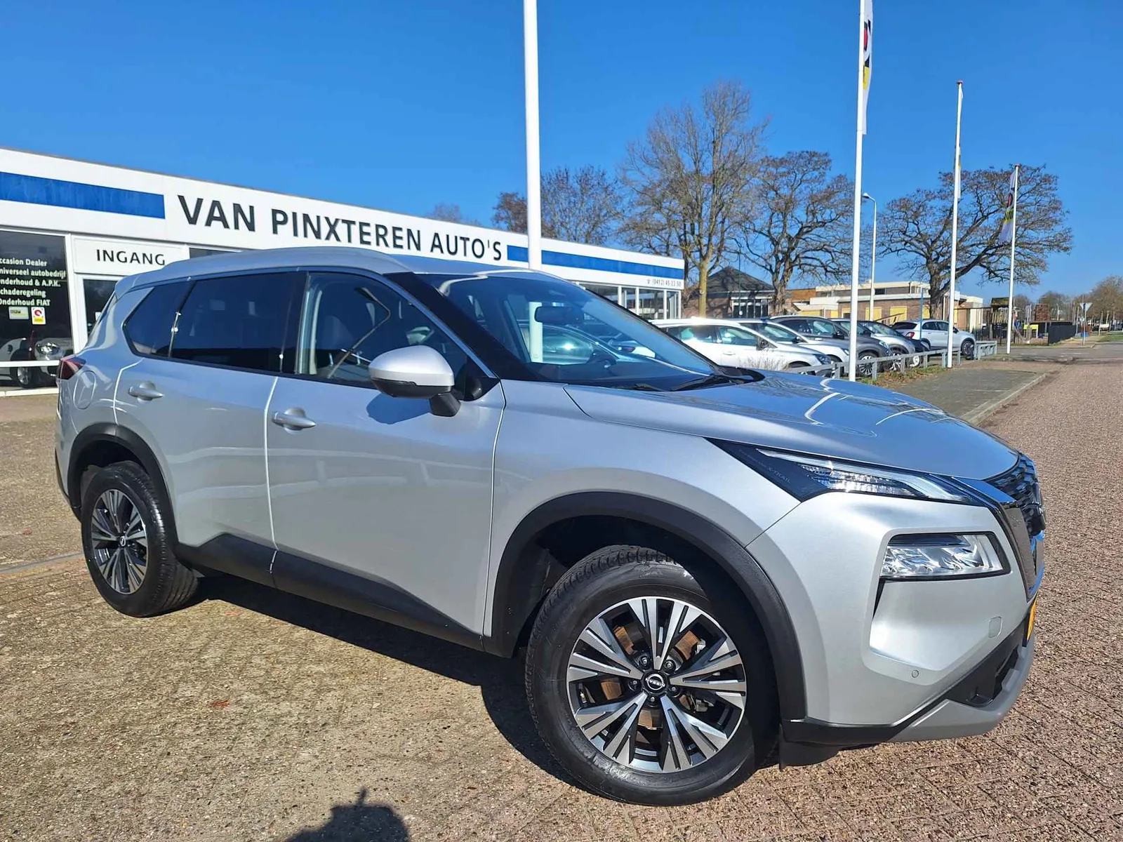 Nissan X-Trail (2023) — foto 1