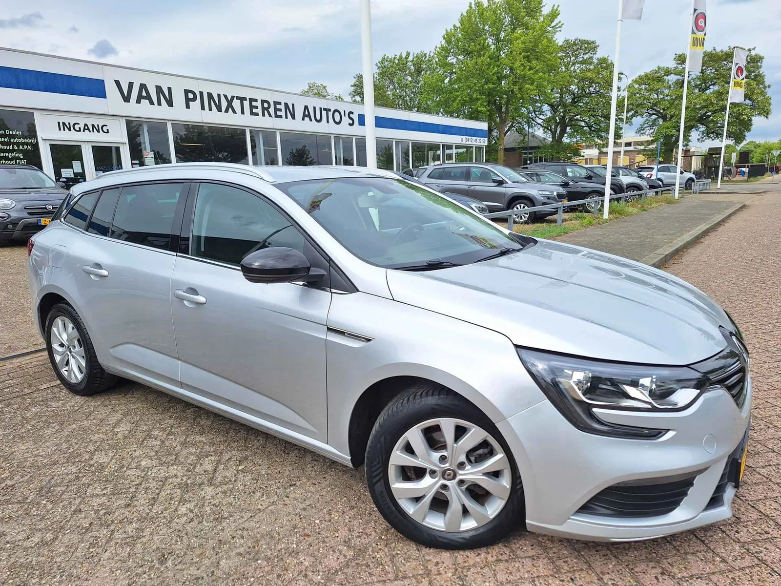 Renault Mégane (2020) — foto 1