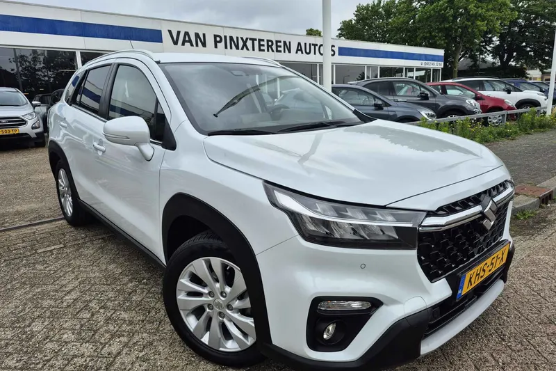 Suzuki S-Cross (2023)