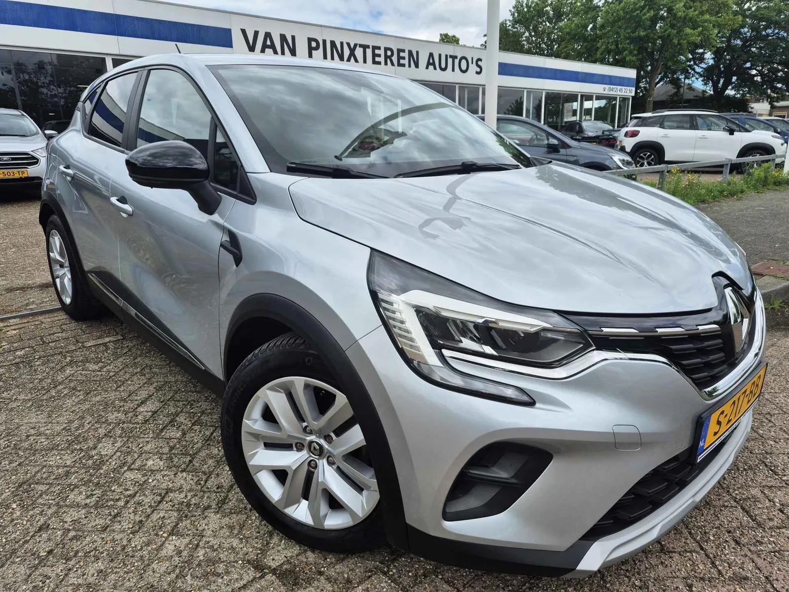 Renault Captur (2021) — foto 1