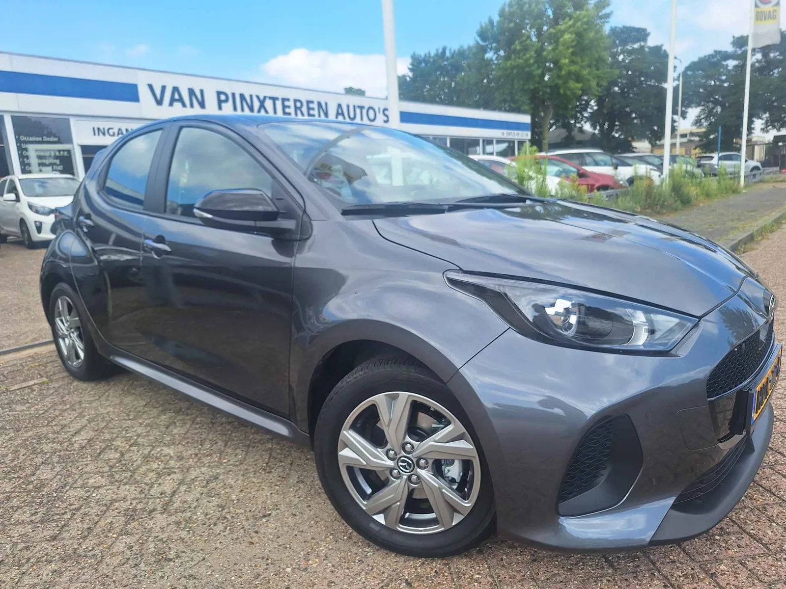 Mazda 2 (2025) — foto 1