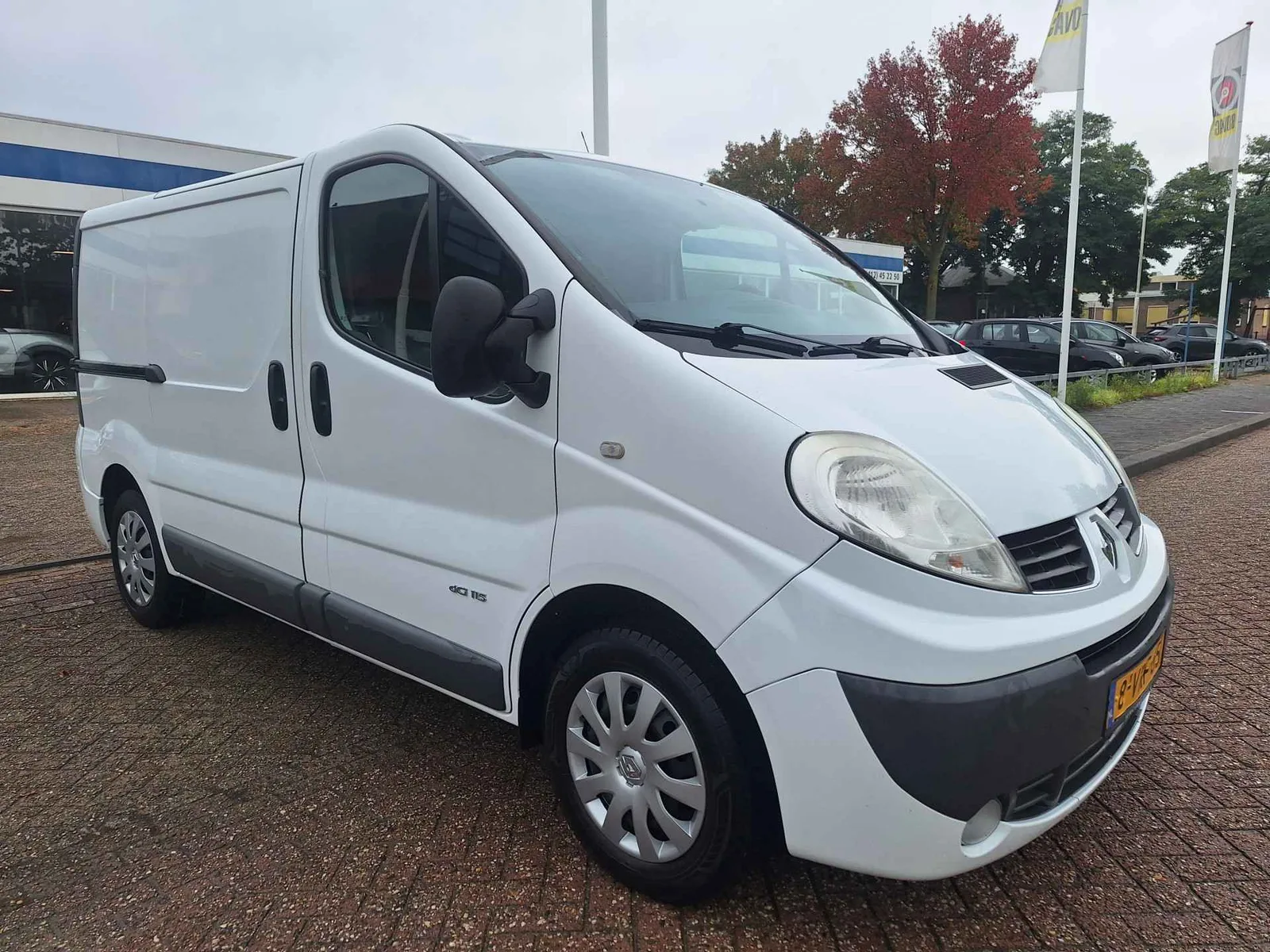 Renault Trafic (2011) — foto 1