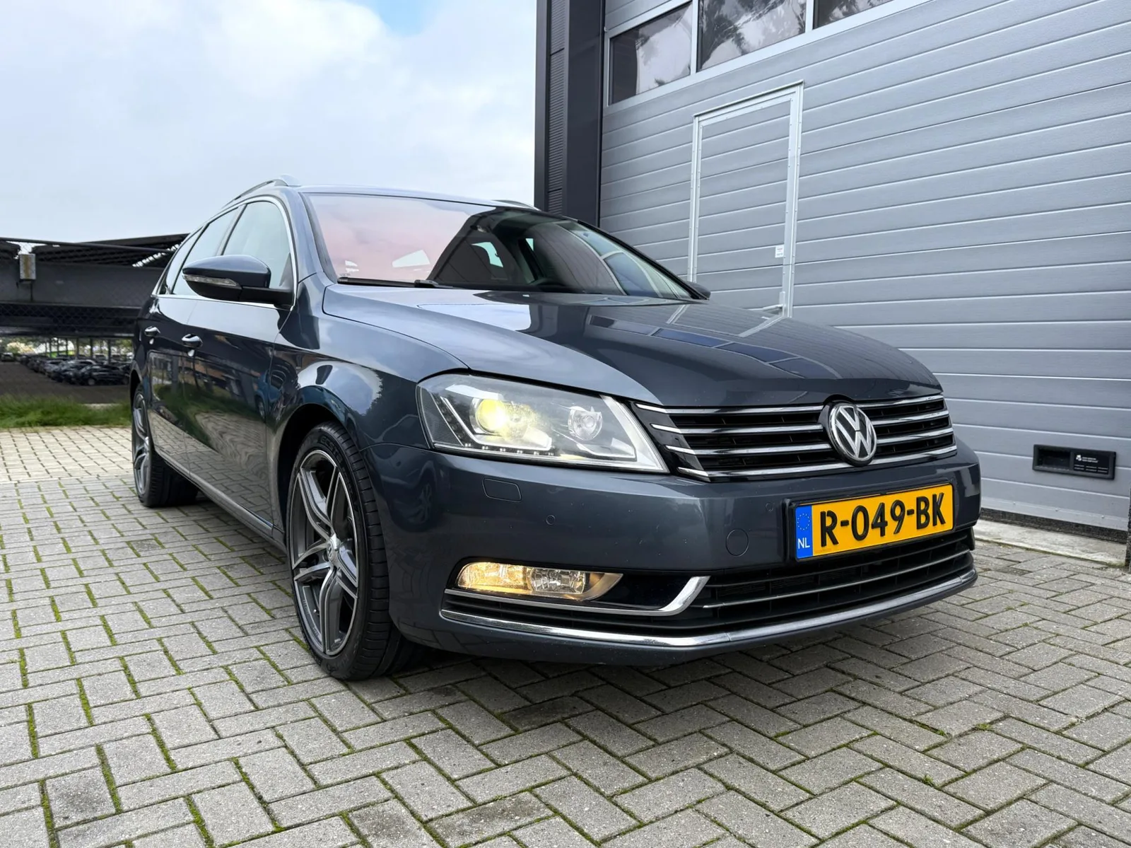 Volkswagen Passat (2011) — foto 1