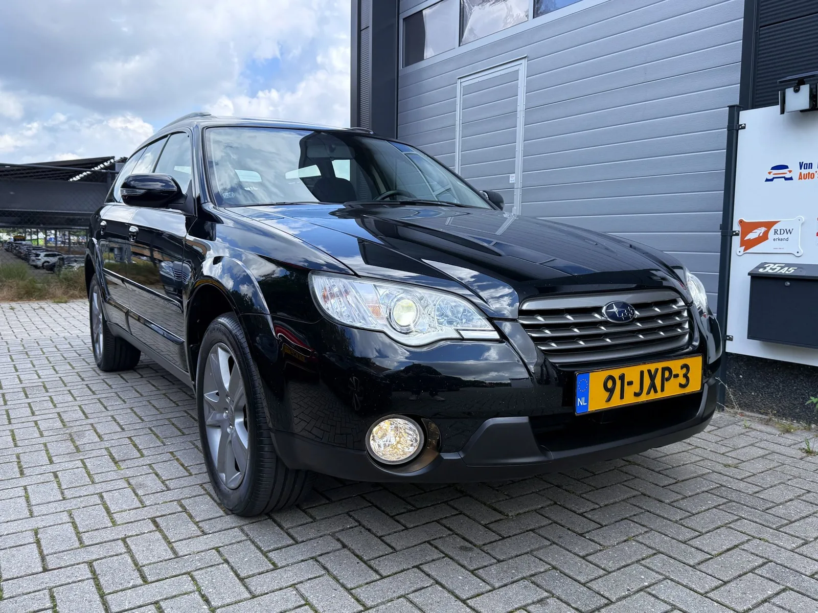 Subaru Outback (2009) — foto 1
