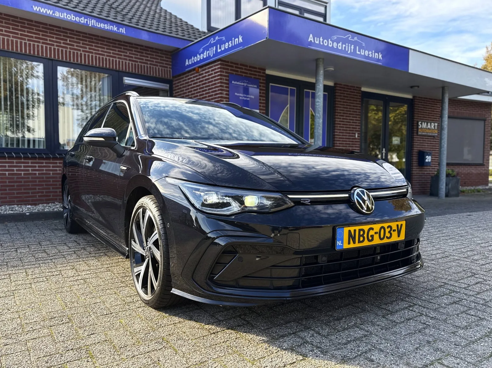 Volkswagen Golf (2022) — foto 1