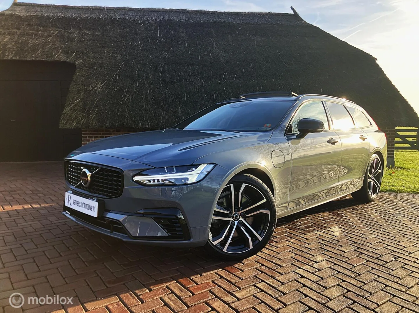 Volvo V90 (2021) — foto 1