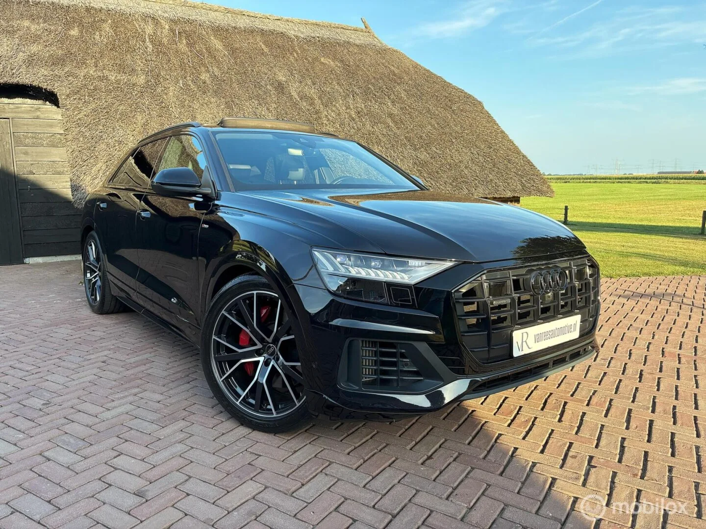 Audi Q8 (2021) — foto 1