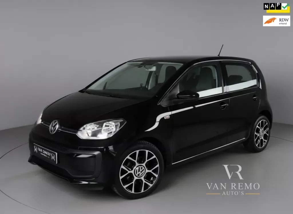 Volkswagen Up! (2016) — foto 1