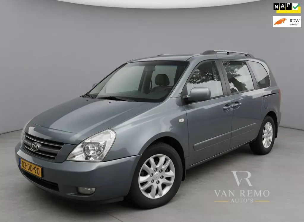 Kia Carnival (2008) — foto 1