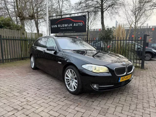 BMW 5-Serie (2012) — foto 1
