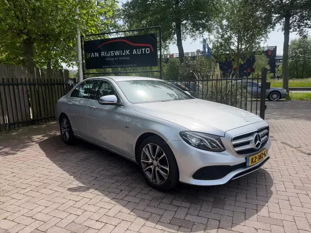Mercedes-Benz E-Klasse (2016) — foto 1