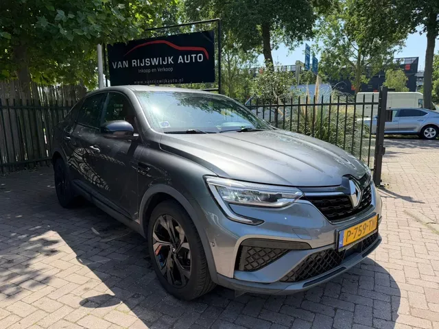 Renault Arkana (2022) — foto 1