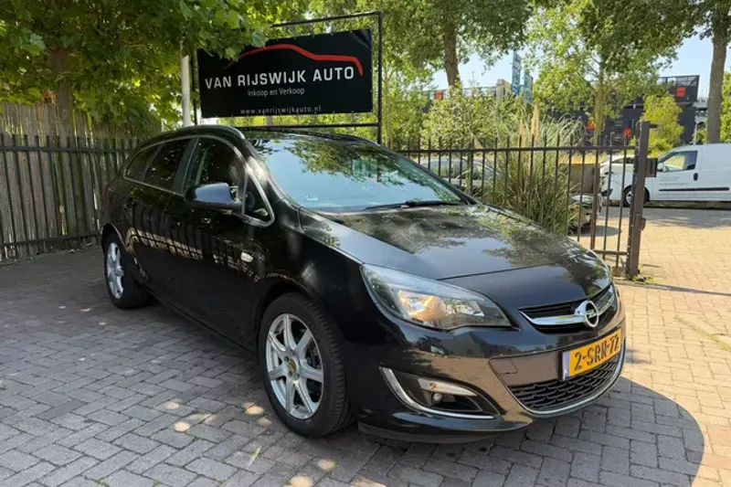 Opel Astra (2013)