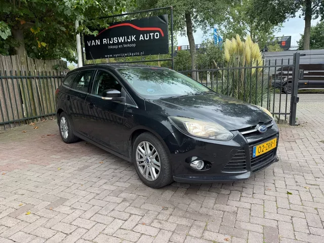 Ford Focus (2013) — foto 1