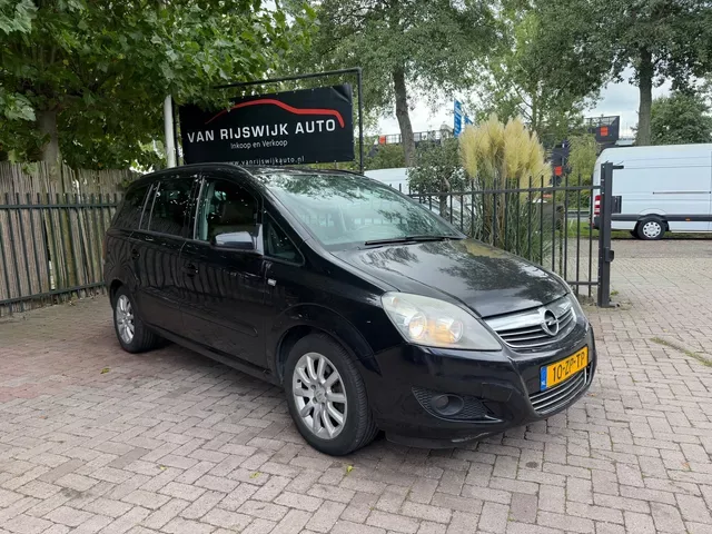 Opel Zafira (2008) — foto 1