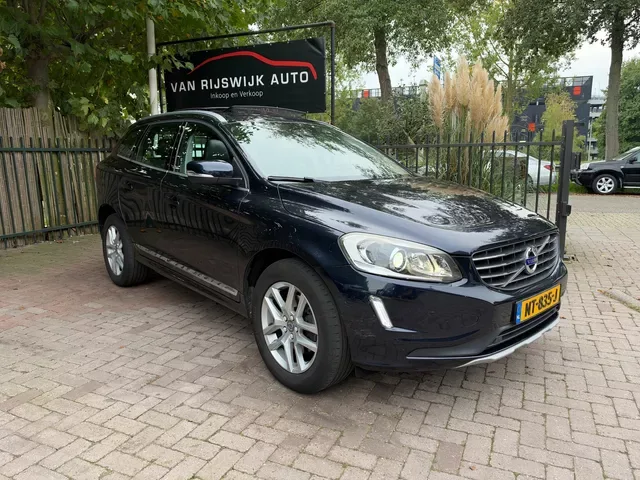Volvo XC60 (2017) — foto 1