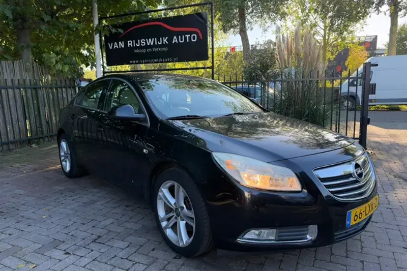 Opel Insignia (2010)