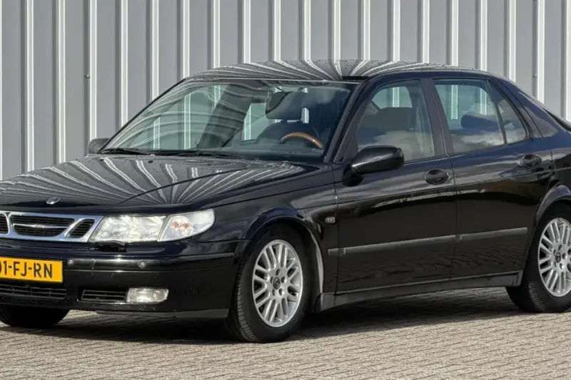 Saab 9-5 (2000)