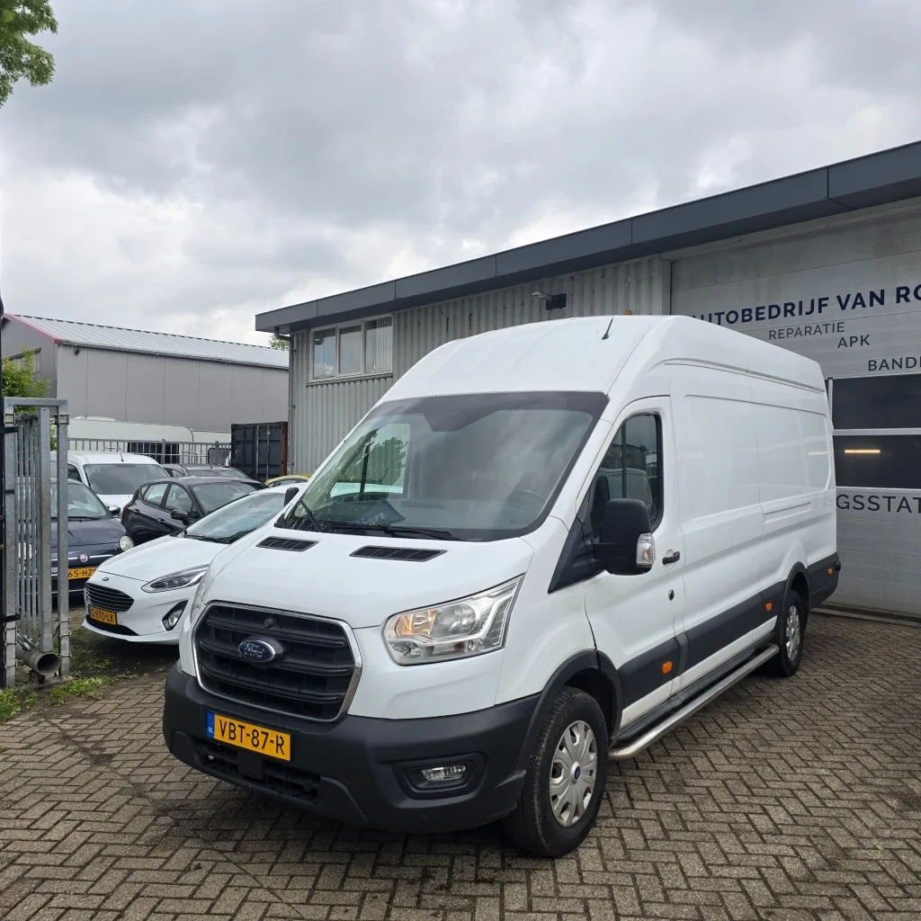 Ford Transit (2019) — foto 1