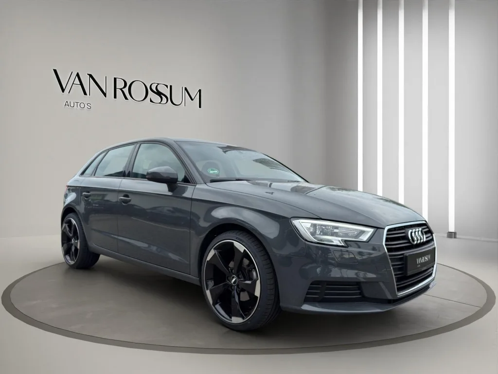 Audi A3 (2019) — foto 1
