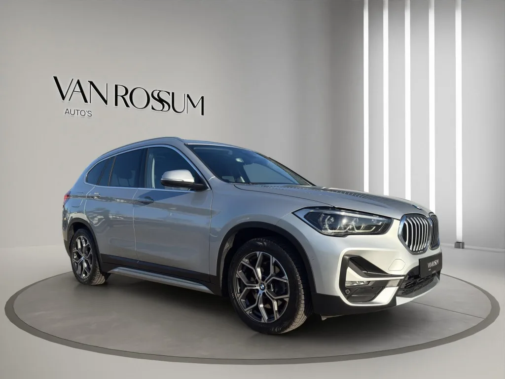 BMW X1 (2021) — foto 1