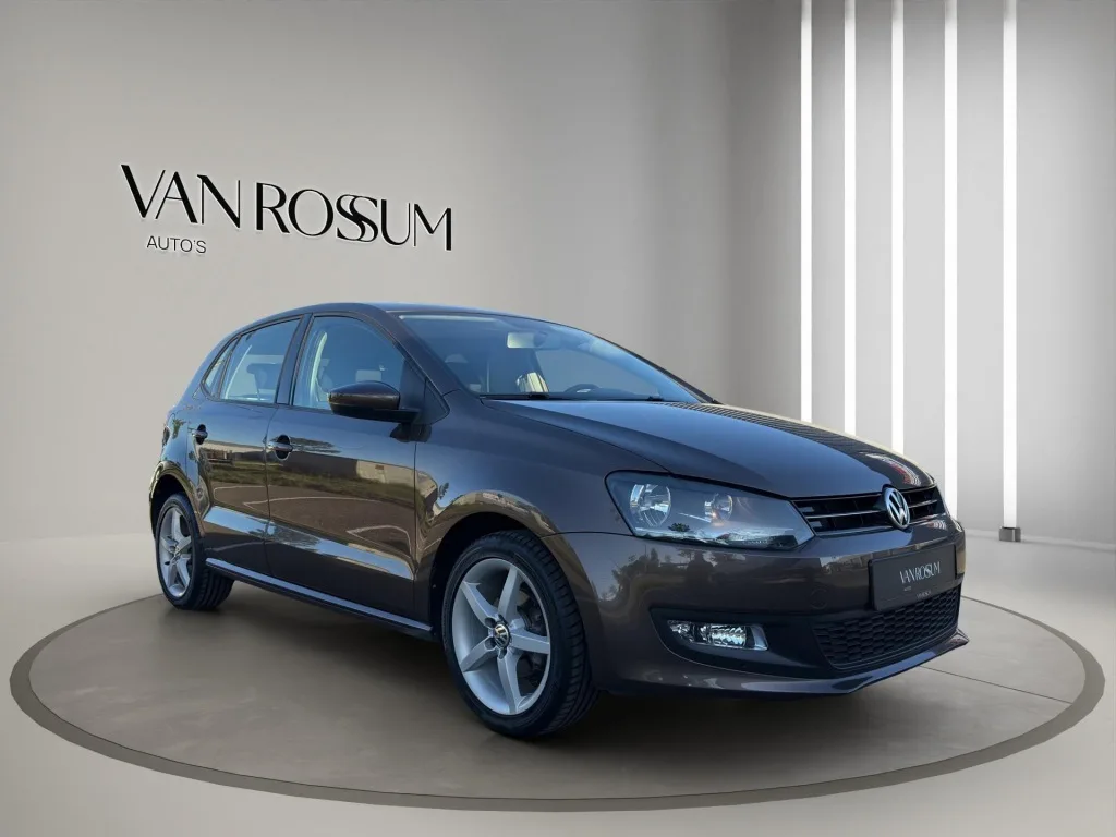 Volkswagen Polo (2013) — foto 1