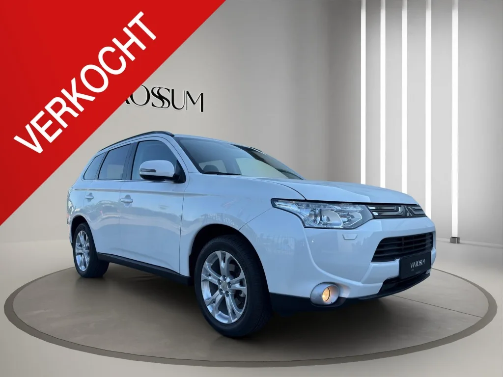 Mitsubishi Outlander (2012) — foto 1