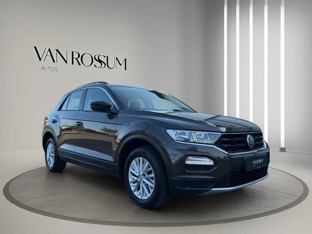 Volkswagen T-Roc (2019) — foto 1