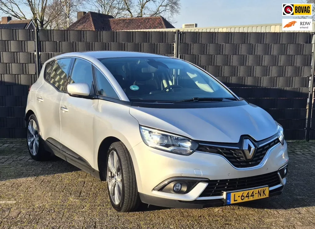 Renault Scénic (2017) — foto 1