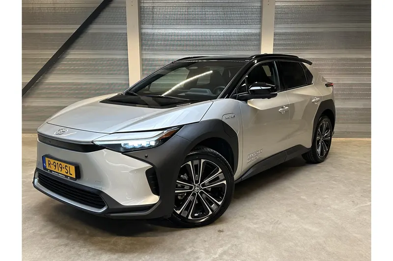 Toyota bZ4X (2022)