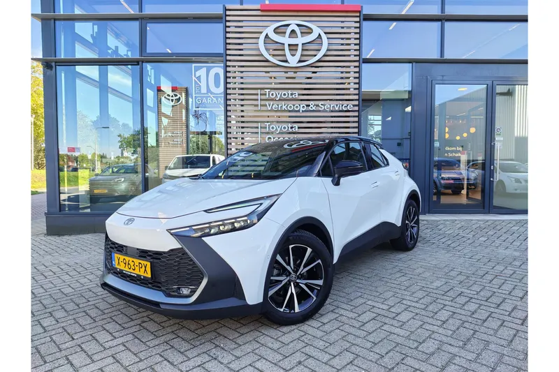 Toyota C-HR (2024)