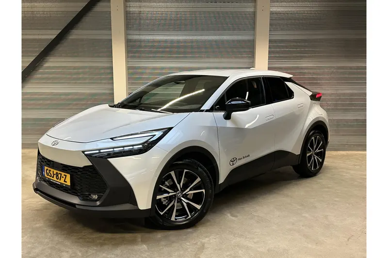 Toyota C-HR (2024)