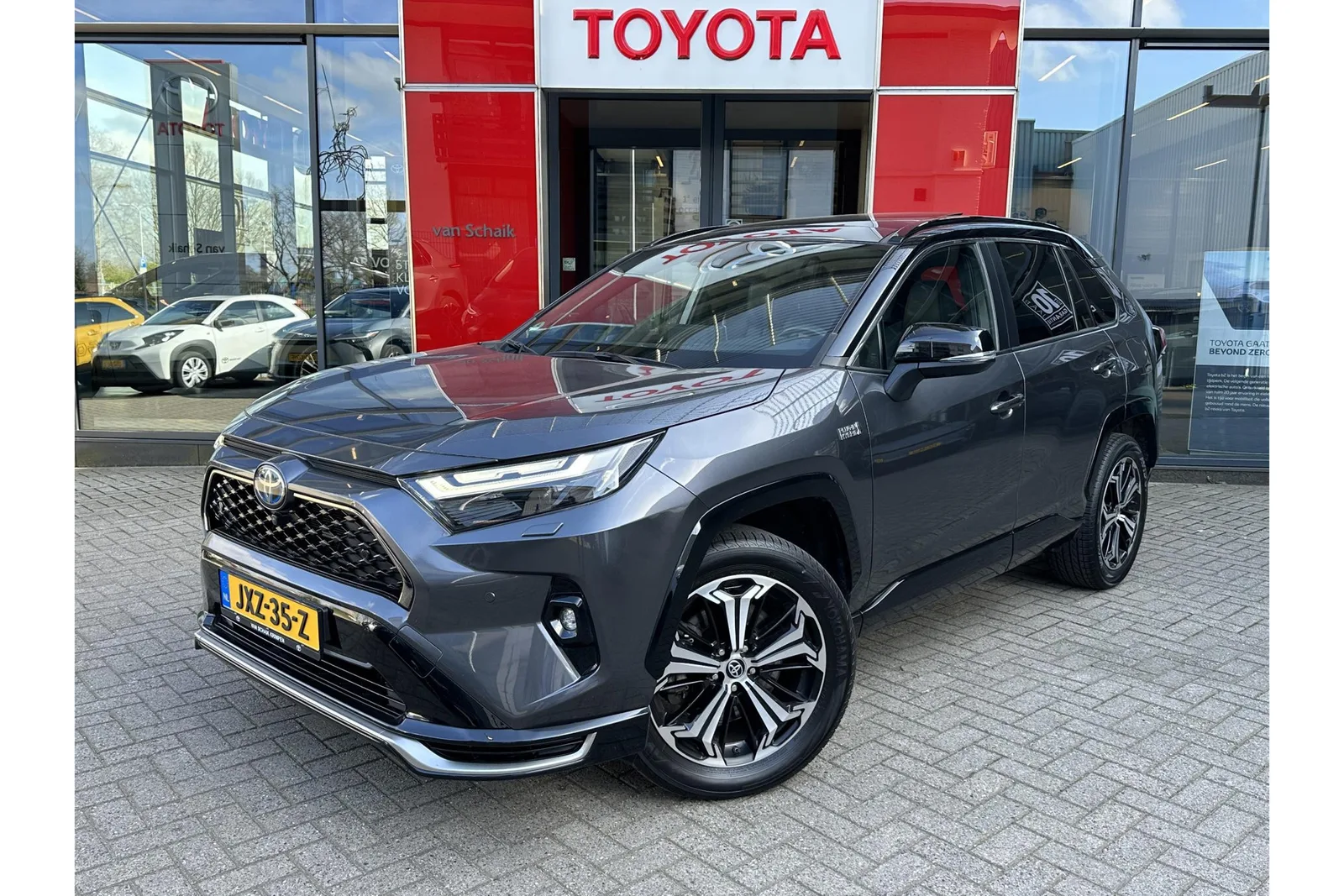 Toyota RAV4 (2022) — foto 1