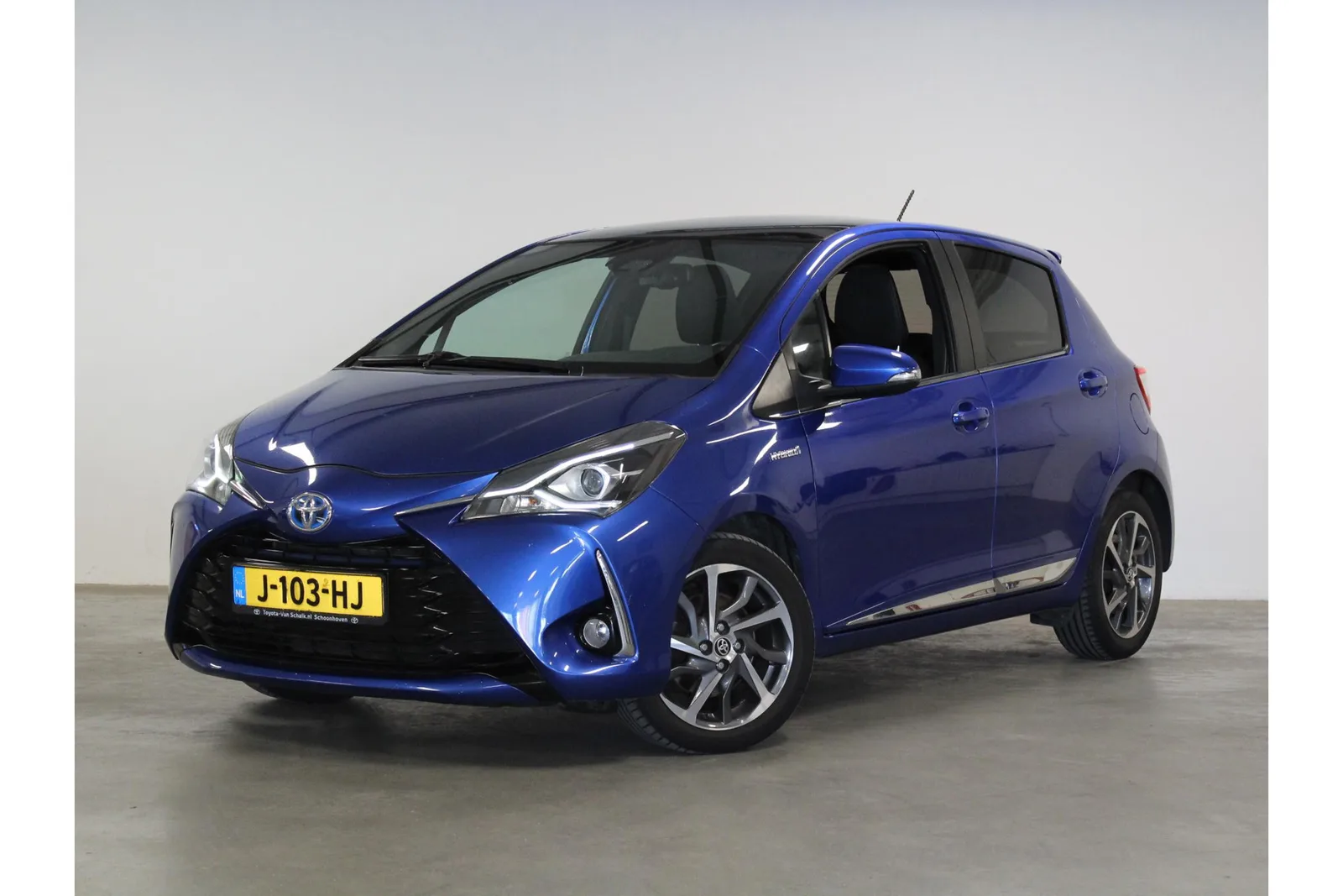 Toyota Yaris (2017) — foto 1
