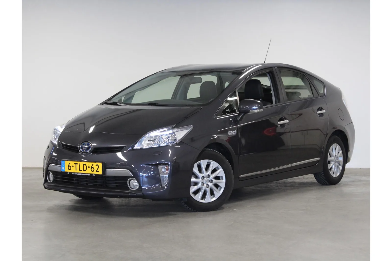 Toyota Prius (2014) — foto 1