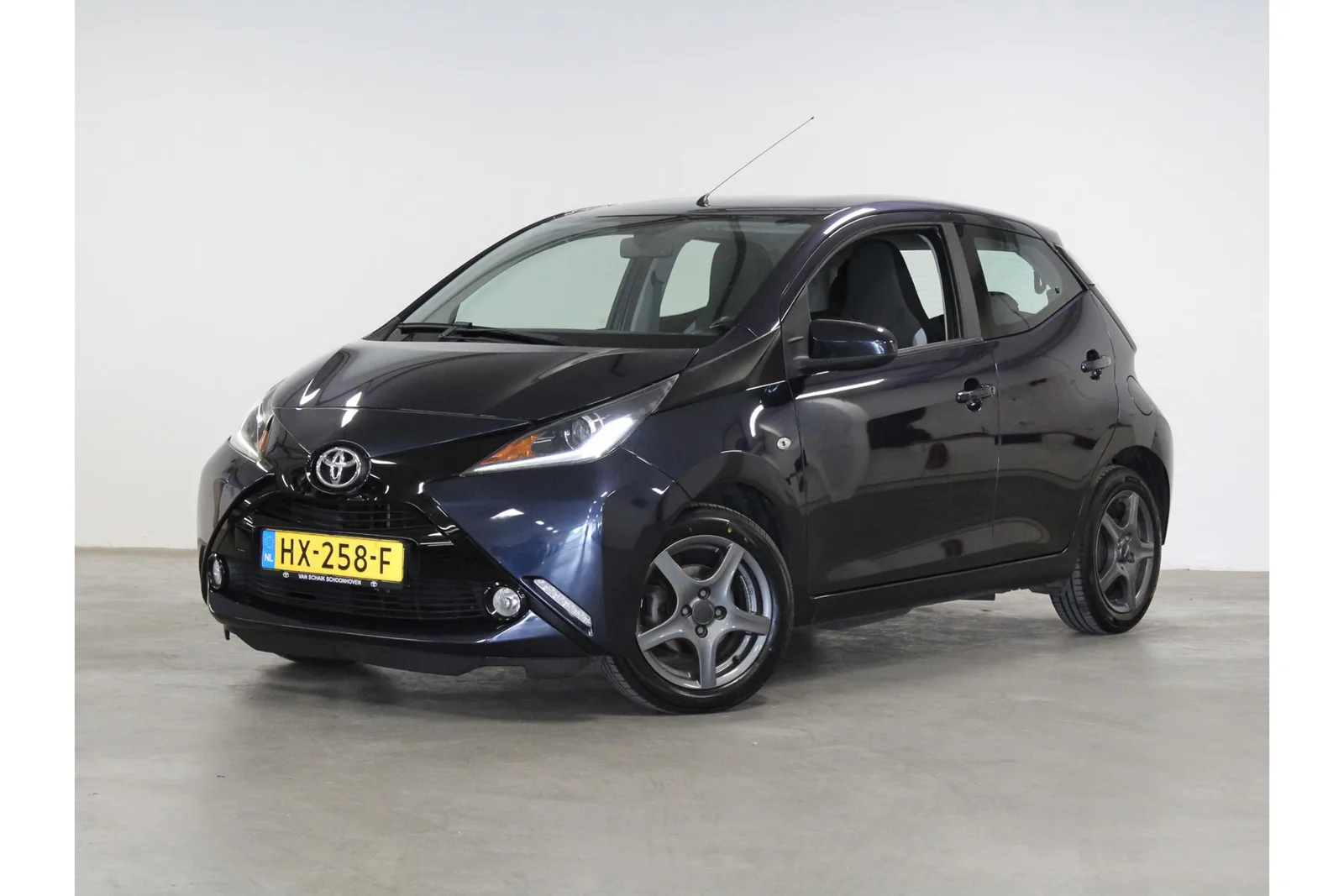 Toyota Aygo (2016) — foto 1